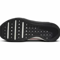 Nike Training|Training<· MC Trainer 3 magic ember-black-sail-black