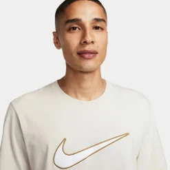 Nike Loungewear<· NSW light orewood brown-white
