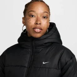 Nike Mäntel|Winterjacken<· NSW Classic Therma Fit black-white