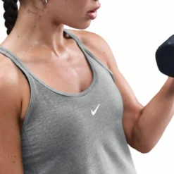 Hot · ONE Damen Tops & Tanks
