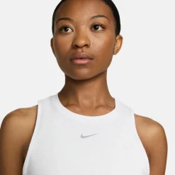 Discount · One Classic Damen Tops & Tanks