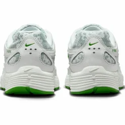 Nike Sneaker<· P-6000 summit white-summit white-kelly green