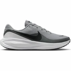 Sale · REVOLUTION 8 Herren Laufschuhe