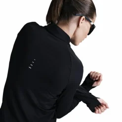 Nike Training|Shirts<· SWIFT black-reflective silv