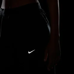 Nike Hosen<· TEMPO DF WARM black-reflective silv
