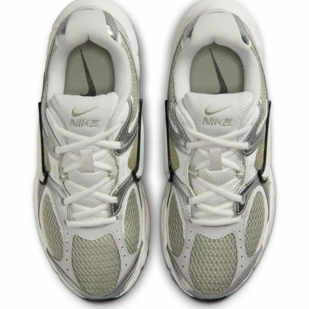 Nike Streetwear|Sneaker<· V5 RNR spruce fog-summit white-metallic si