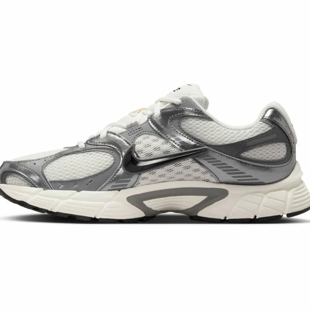 Nike Streetwear|Sneaker<· V5 RNR phantom-black-pencil point