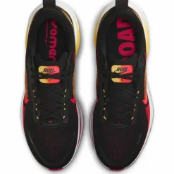 Nike Laufschuhe<· Vomero 18 black-bright crimson-lt crimson