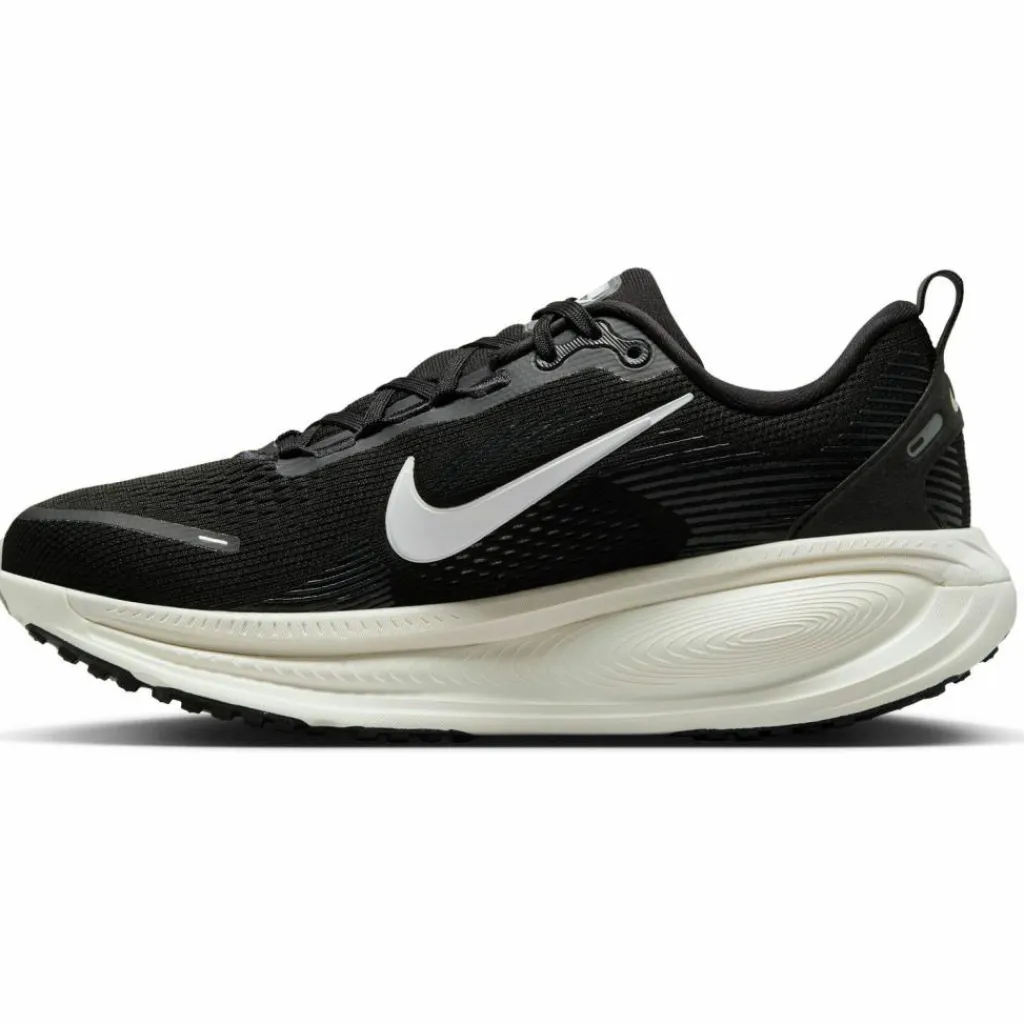 Nike Laufschuhe<· VOMERO 18 black-summit white-coconut milk