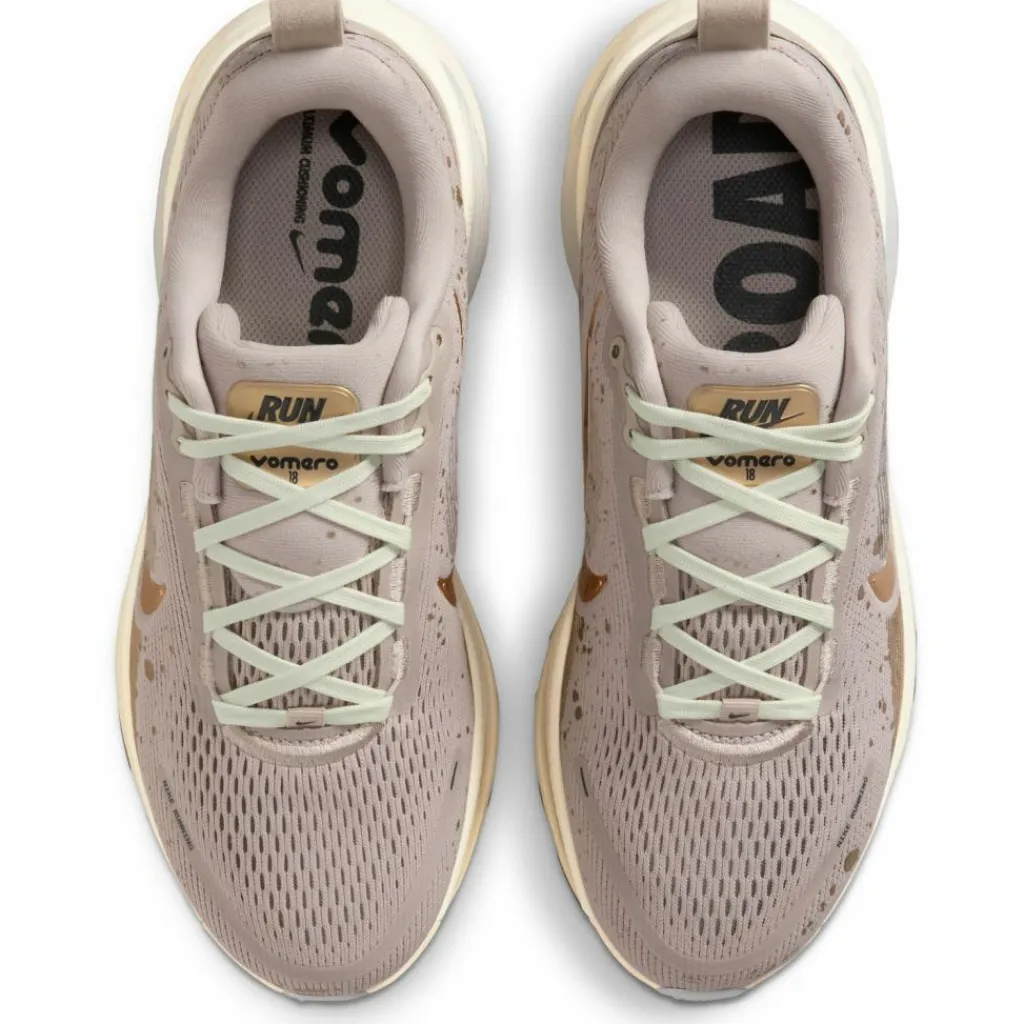 Nike Laufschuhe<· VOMERO 18 SE cream ii-mtlc gold grain-coconut mi