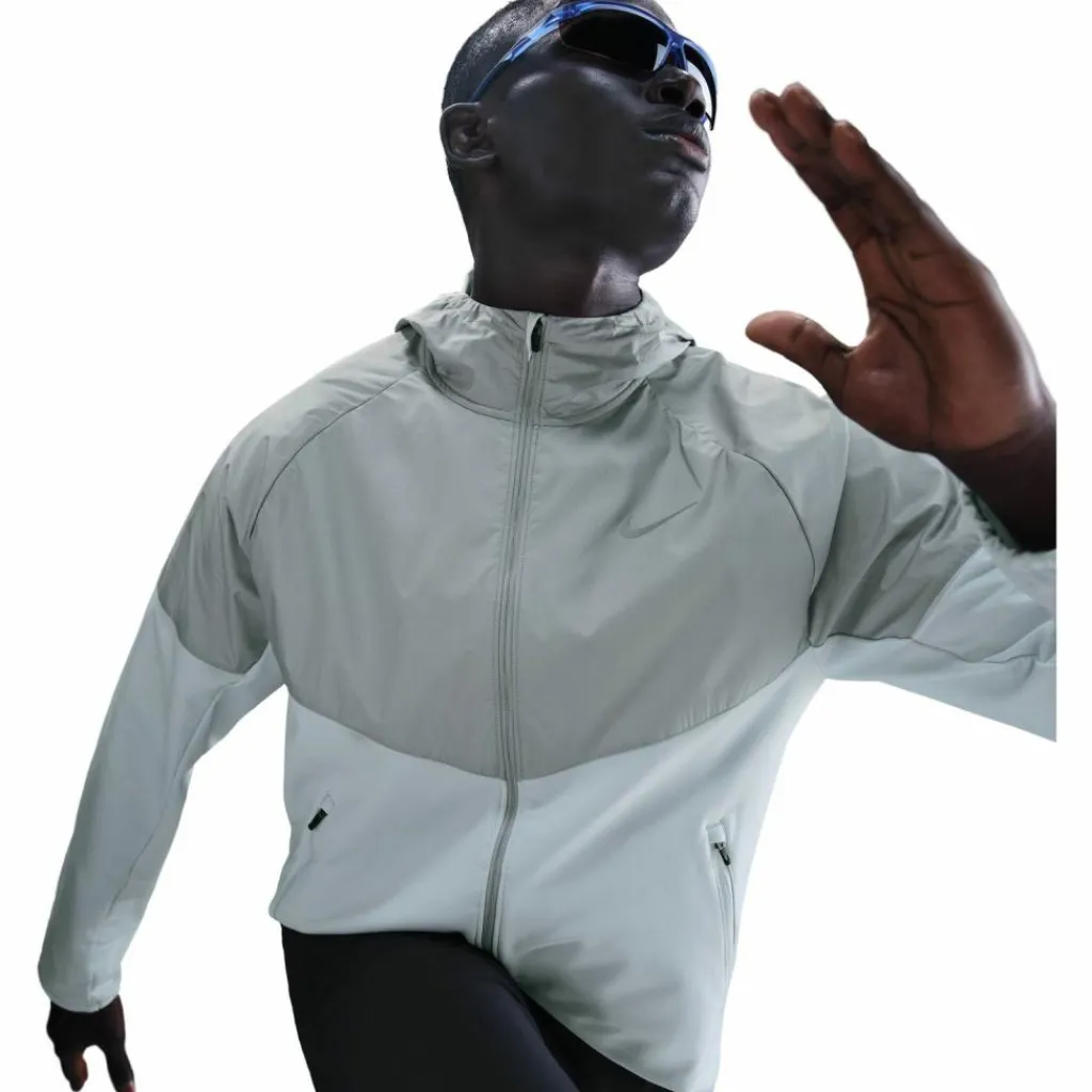Nike Laufen|Jacken<· WNTRZD MILER pure platinum-reflective silv