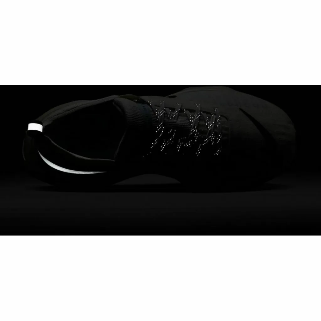 Nike Laufen|Laufen<· ZOOMX INVINCIBLE RUN FK 3 white-blue void-blue tint-sail