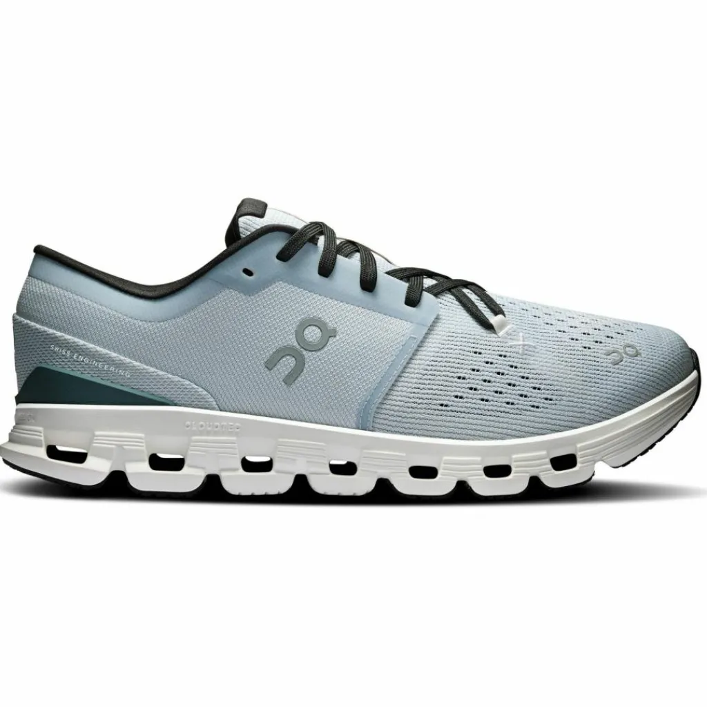 On Laufschuhe<· Cloud X 4 glacier-stone