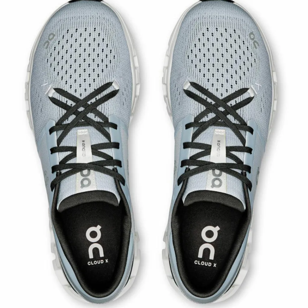 On Laufschuhe<· Cloud X 4 glacier-stone