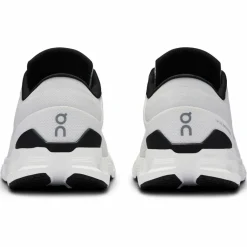 On Laufen|Laufen<· Cloud X 4 ivory-black