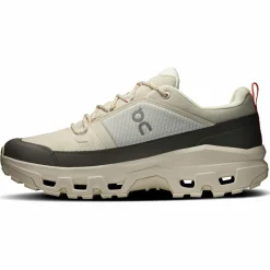 On Wanderschuhe<· Cloudrock Low WP ivory-Ivory