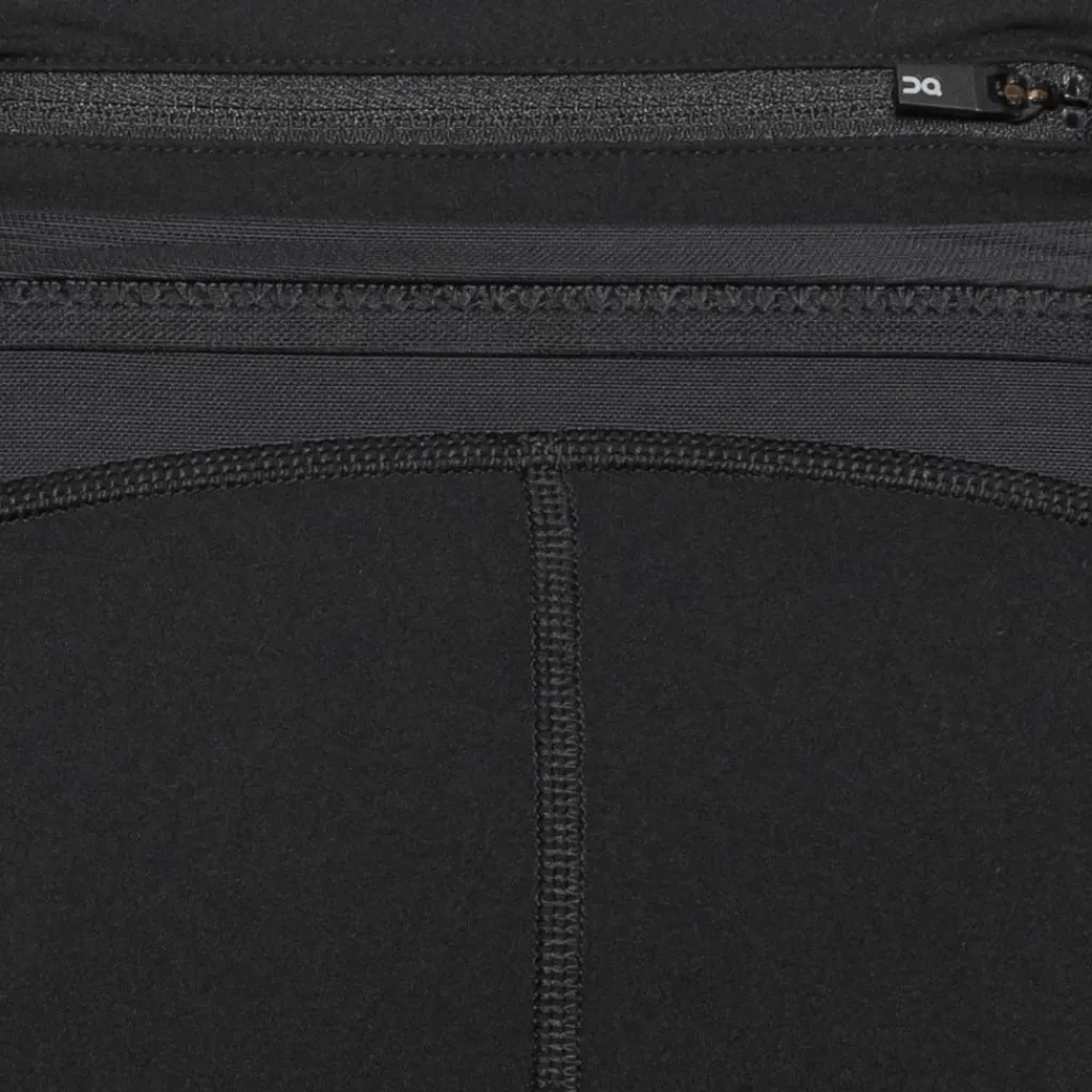 On Laufen|Hosen<· Performance Tights Short black