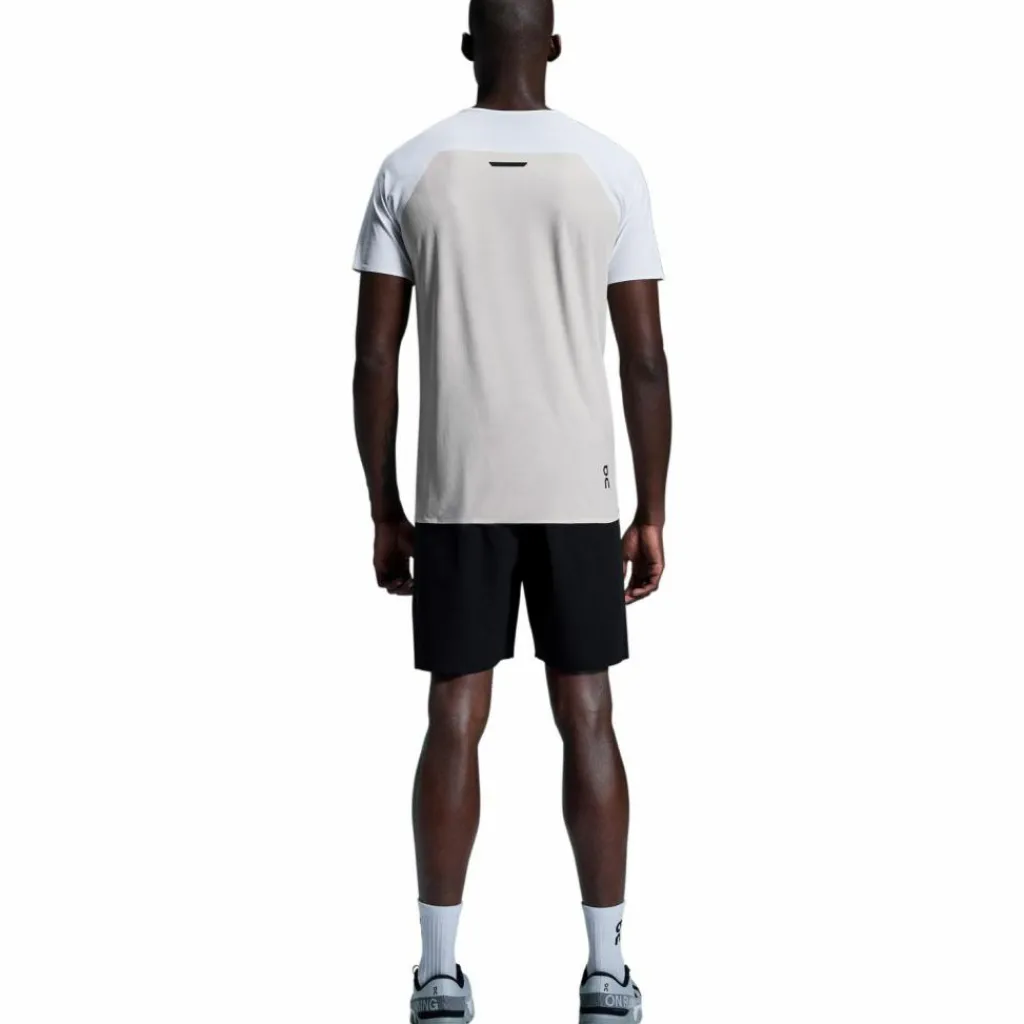 On Training|Laufen<· Performance-T white-silver