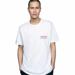 ON VACATION Loungewear<· Less Upsettii white