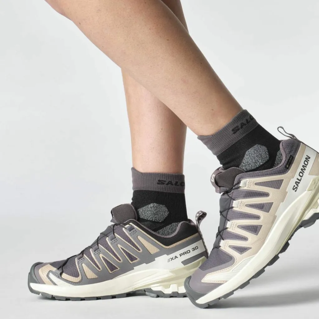Salomon Wandern|Nordic Walking<· GTX XA PRO 3D V9 nine iron-oxford tan-alfalfa