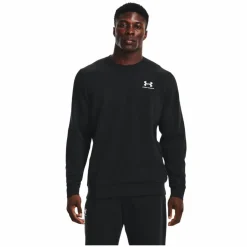 Under Armour Streetwear|Training<· Essential black