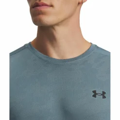 · Tech Vent Herren Shirts