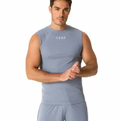 · INSTRUCTOR Yoga